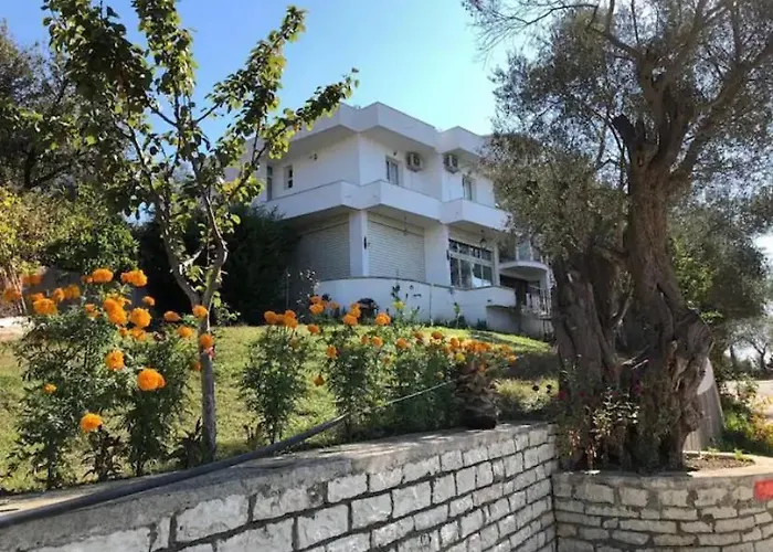 Qerana's Rooms: Corner Of Nature *